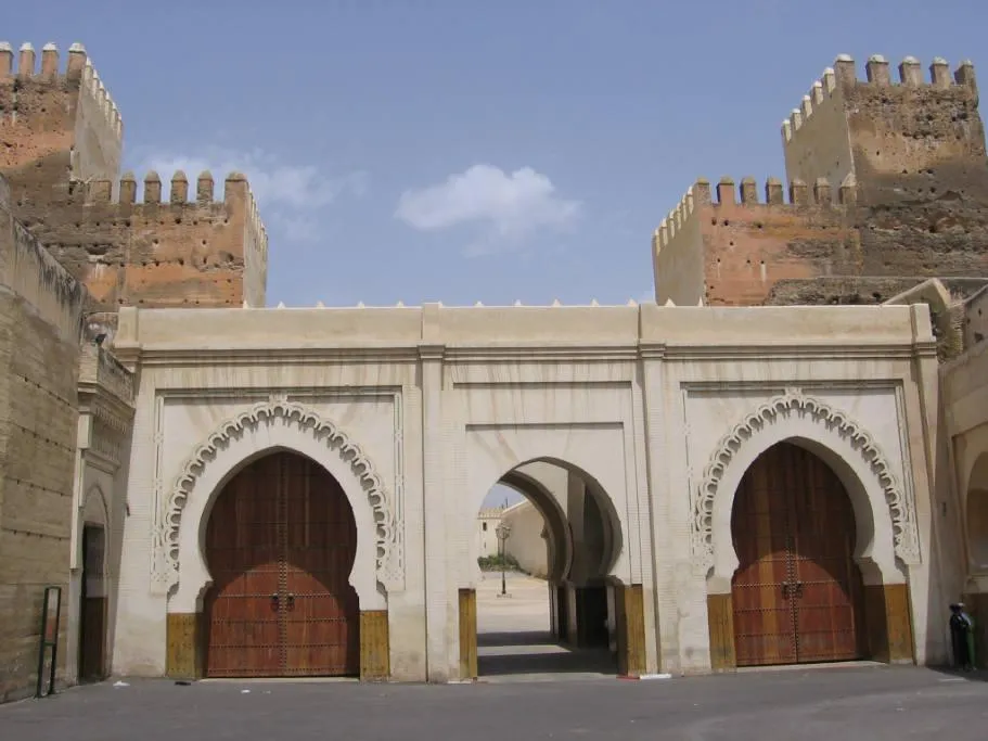 Bab Dekkakin (Bab es-Sebaa)